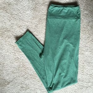 beautiful green leggings